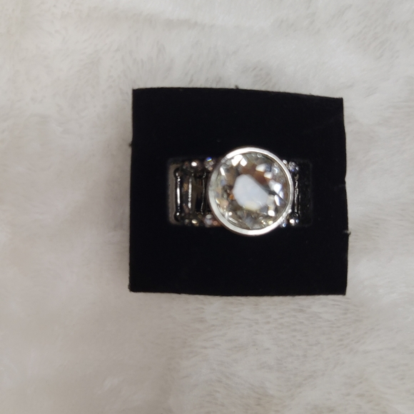 White out Crystal Bling Necklace set with ring, earrings, and bracelet set - Picture 3 of 5